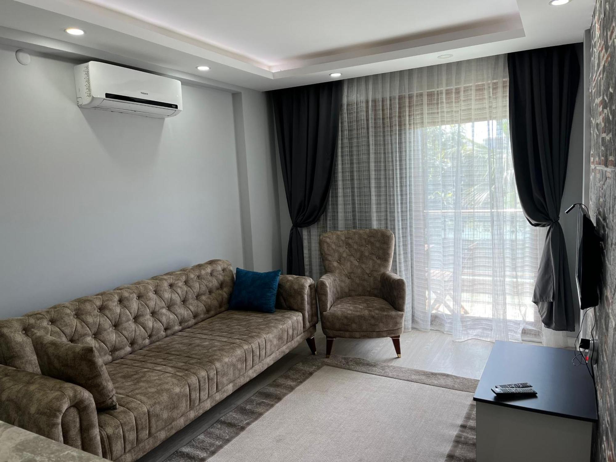 אנטליה Gardenya Lara Suit Hotel מראה חיצוני תמונה
